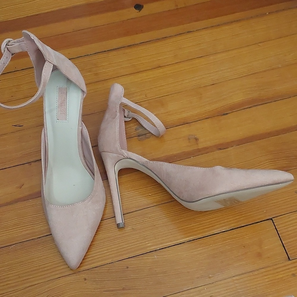 Never worn Forever 21‎ heels size 10 blush